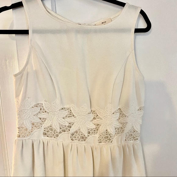 White Pins & Needles Dress - Picture 3 of 4